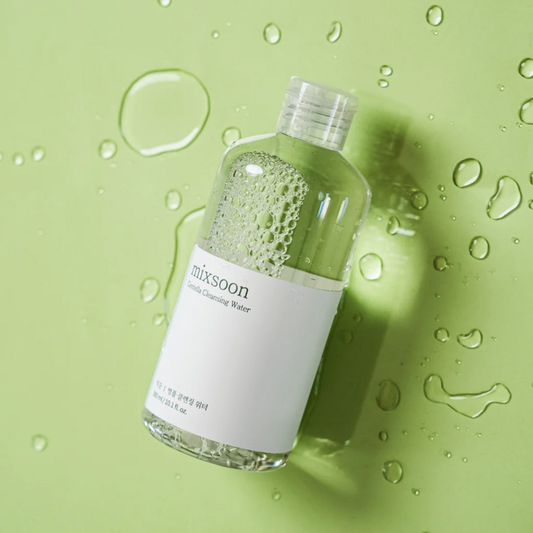 Mixsoon Centella Cleansing Water (300ml) green background