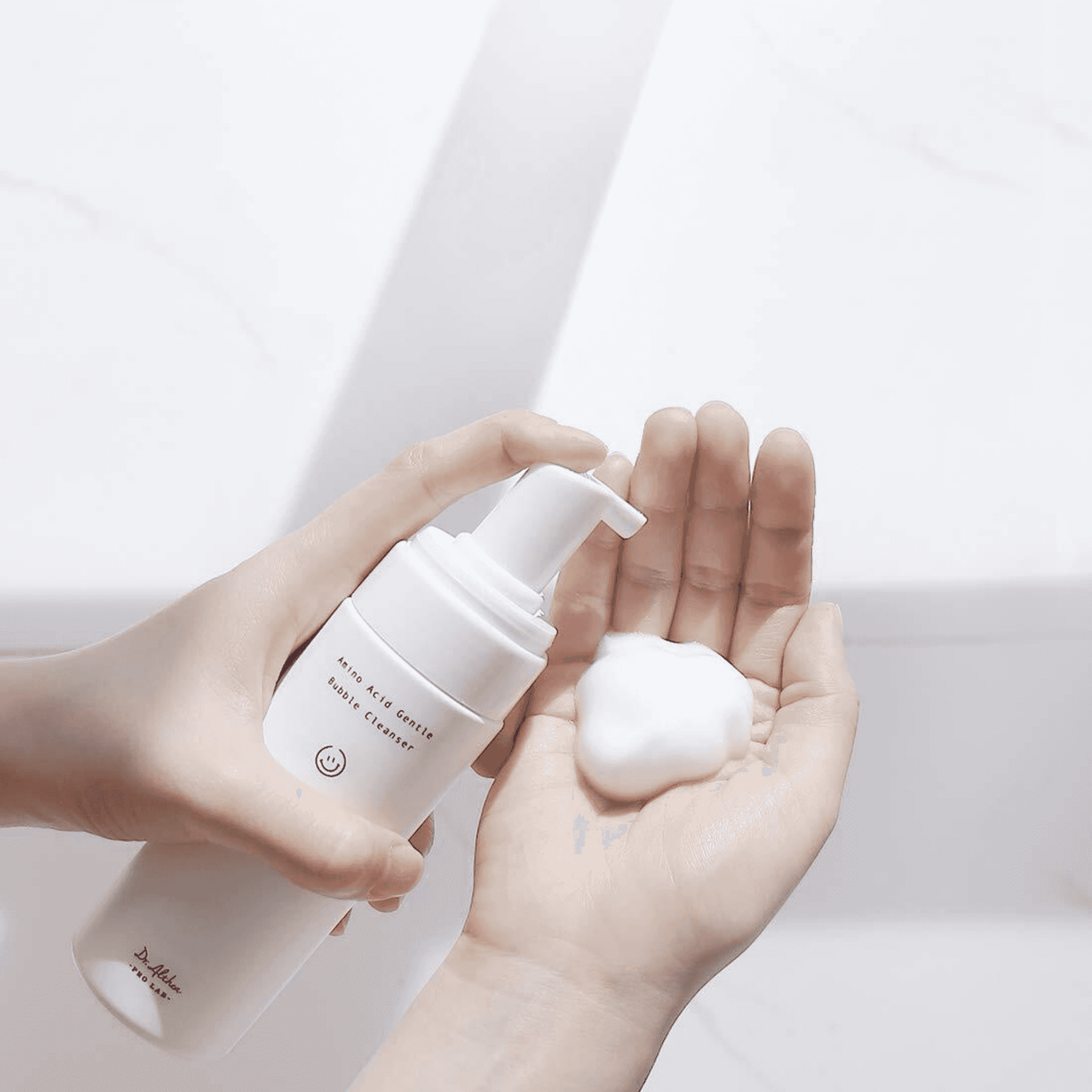 Amino Acid Gentle Bubble Cleanser (140ml)