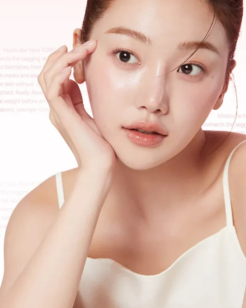 MEDICUBE PDRN Pink Glutathione Serum Mist model