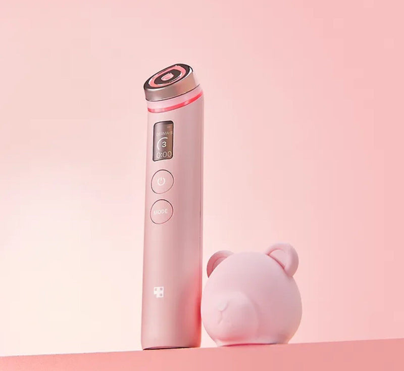 Medicube Booster Pro Pink Bear Head Case