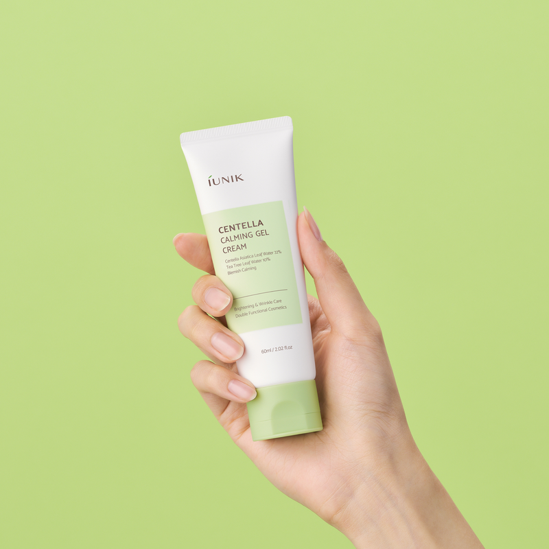 IUNIK Centella Calming Gel Cream (60ml) hand holding product- calming cream