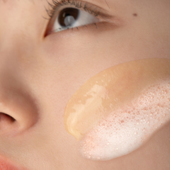 D'ALBA White Truffle Return Oil Cream Cleanser (150ml) texture shot on models face