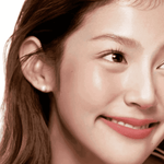 FWEE Lip & Cheek Blurry Pudding Pot application on cheeks