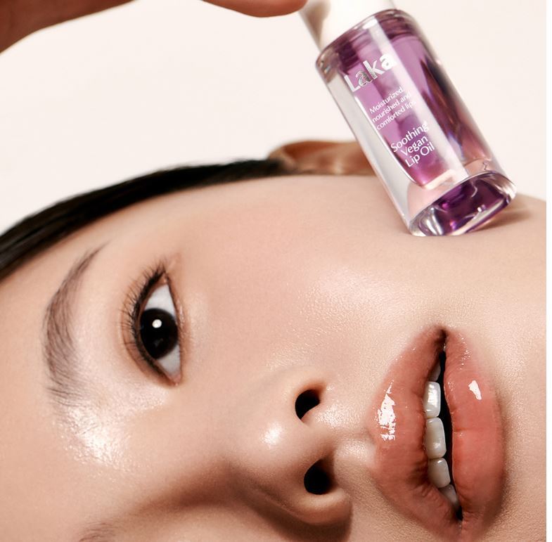 LAKA Soothing Vegan Lip Oil CALMING PURPLE