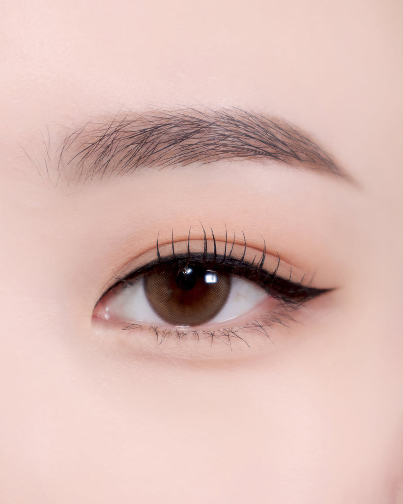 Peach C Slim Waterproof Fixxyliner (9g) 01 Black APPLICATION