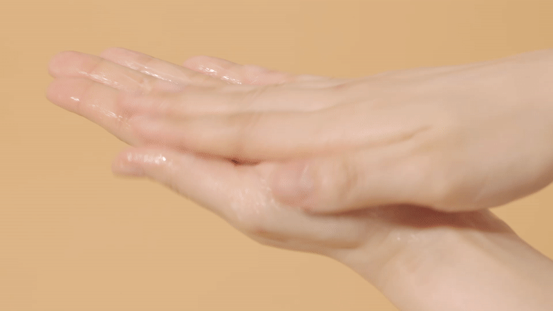 SKINFOOD Carrot Carotene Balancing Cleansing Foam (150ml) TEXTURE